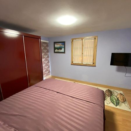 B & B Pogradec Buitenkant foto