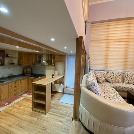 B & B Pogradec Buitenkant foto
