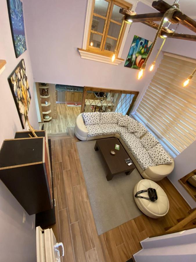 B & B Pogradec Buitenkant foto