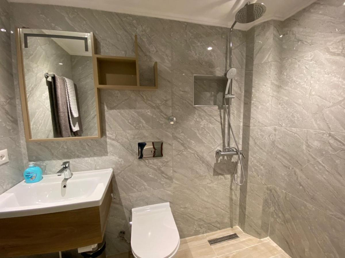B & B Pogradec Buitenkant foto