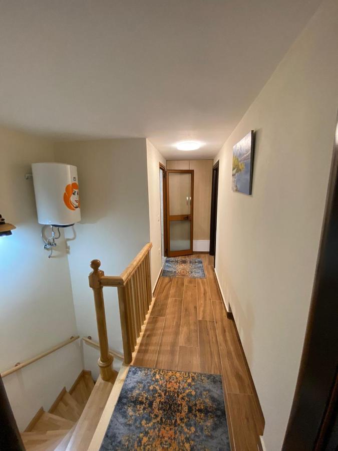 B & B Pogradec Buitenkant foto